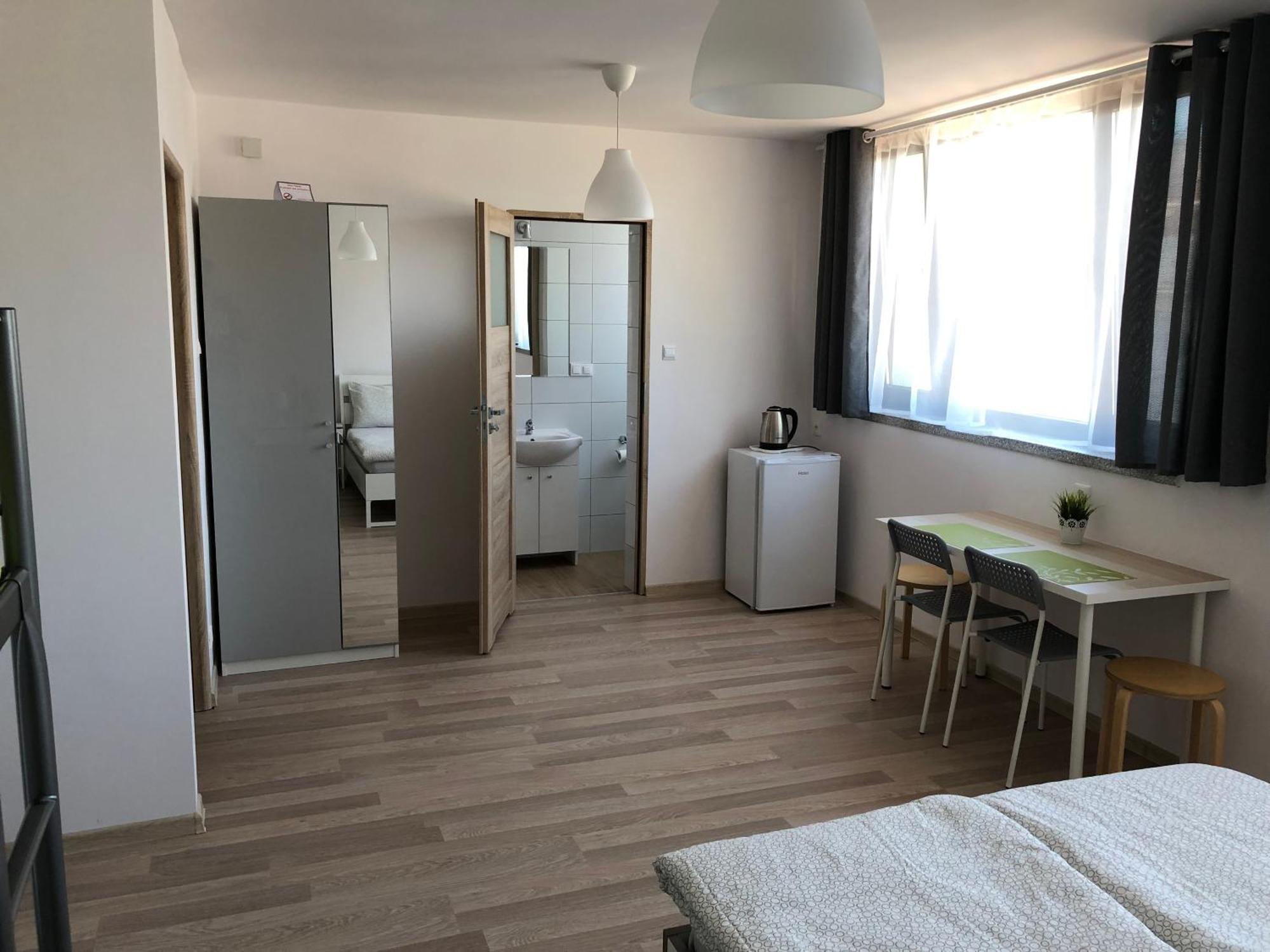 Zefir Pokoje Apartment อูเนียชแช ภายนอก รูปภาพ