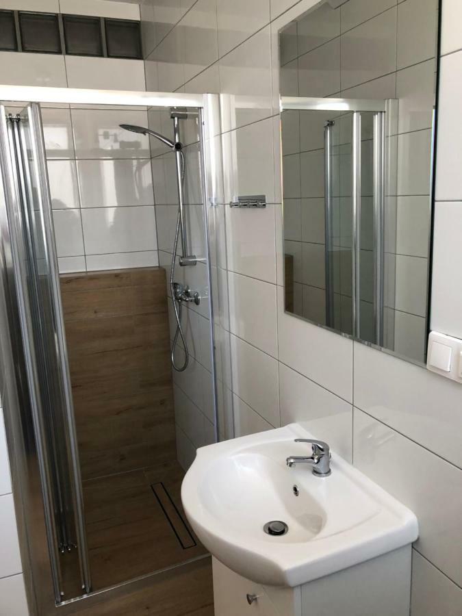 Zefir Pokoje Apartment อูเนียชแช ภายนอก รูปภาพ
